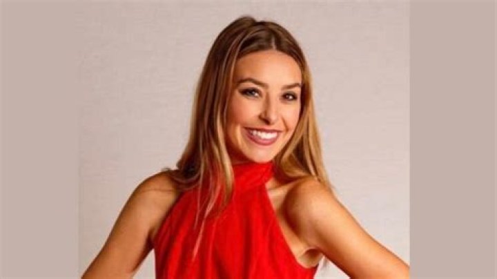 
Kellyn Sun Height, Weight, Net Worth, Age, Birthday, Wikipedia, Who, Nationality, Biography 